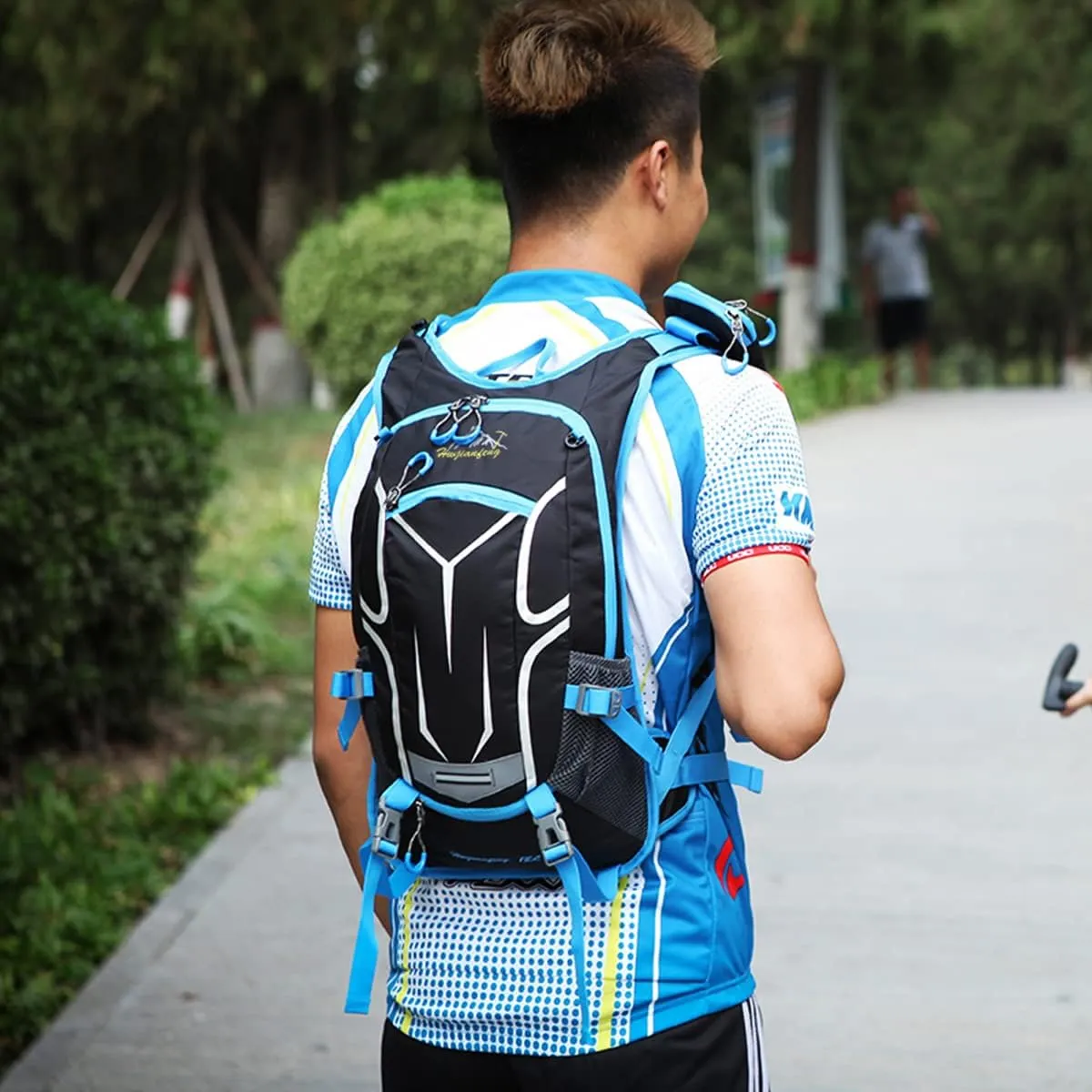 18L Cycling Rucksack Lightweight Bike Backpack Running Daypack for Fitness Hiking Climbing Camping Skiing Biking Trekking