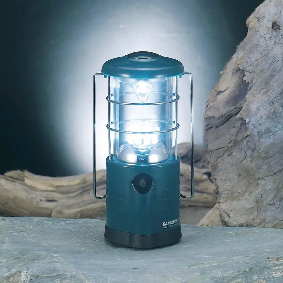 Captain Stag Might LED Lantern M-1349