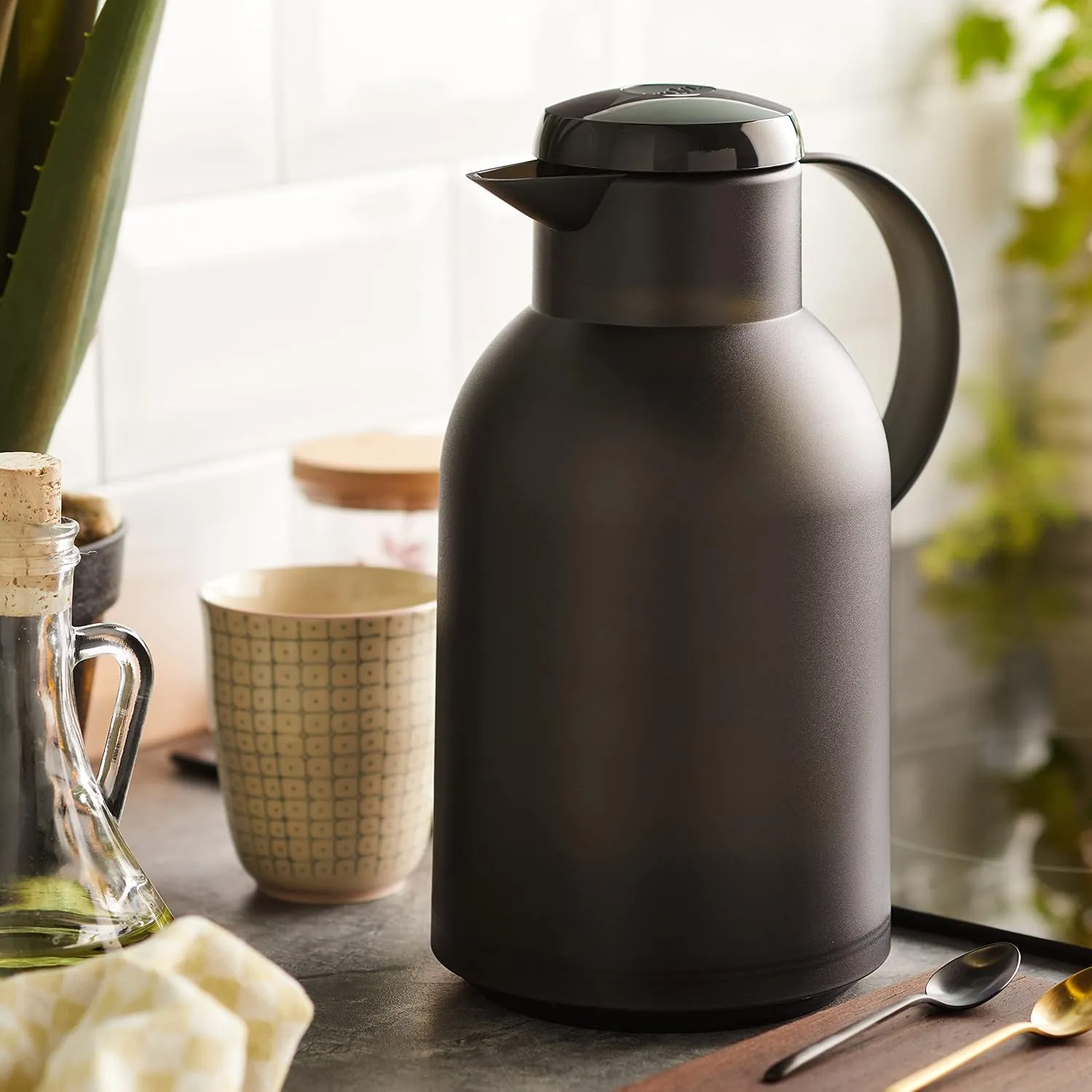 Emsa N4011900 Insulated jug, Plastic