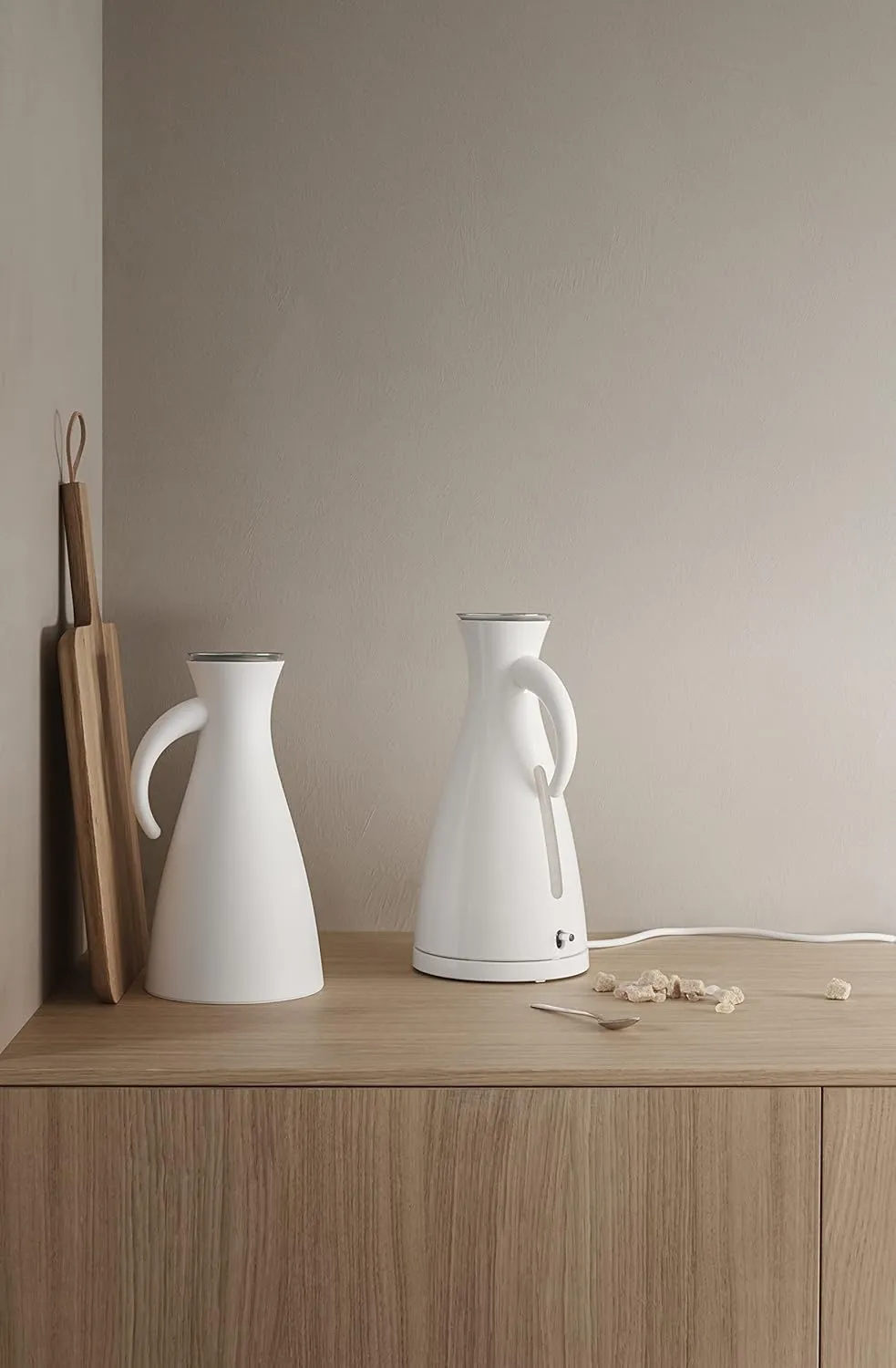 Eva Solo, 5706631072960, 502802 jug, 1 L, Stainless Steel, Matte White, 15.5 x 15.5 x 29 cm