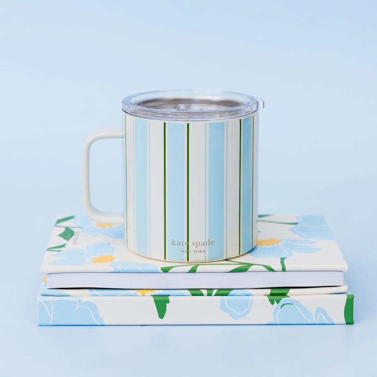 kate spade new york Stainless Steel Insulated Mug with Handle and Lid, 16 Ounce Double Wall Tumbler, Reusable Coffee Travel Mug for Hot and Cold Drinks (Daisy Stripe)