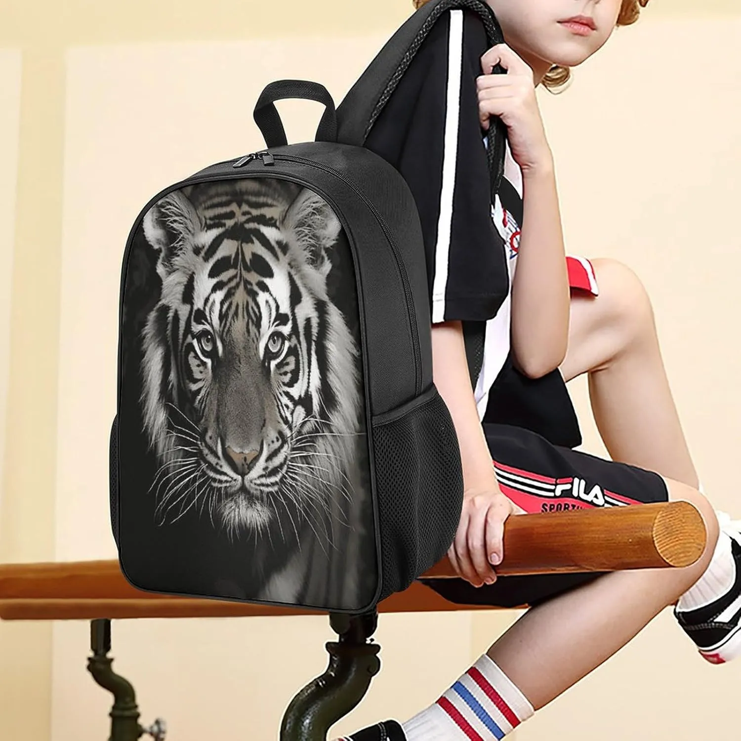 Lightweight Backpacks Cute Travel Bag Durable Black And White Tiger Printing Small Travel Backpack For Women & Men