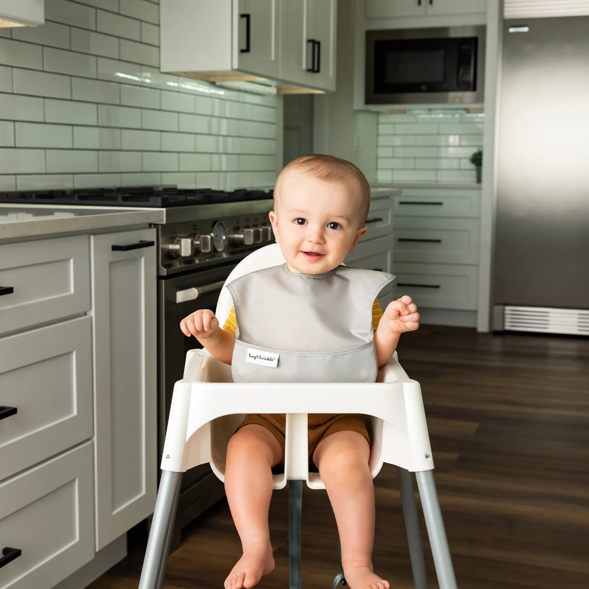 Mess-Proof Easy Bib
