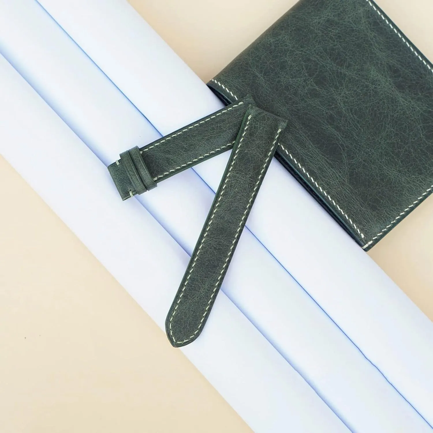 Moss Green Vintage leather watch band, Premium Tuscany Vintage leather strap (19mm, Steel Folding Clasp)