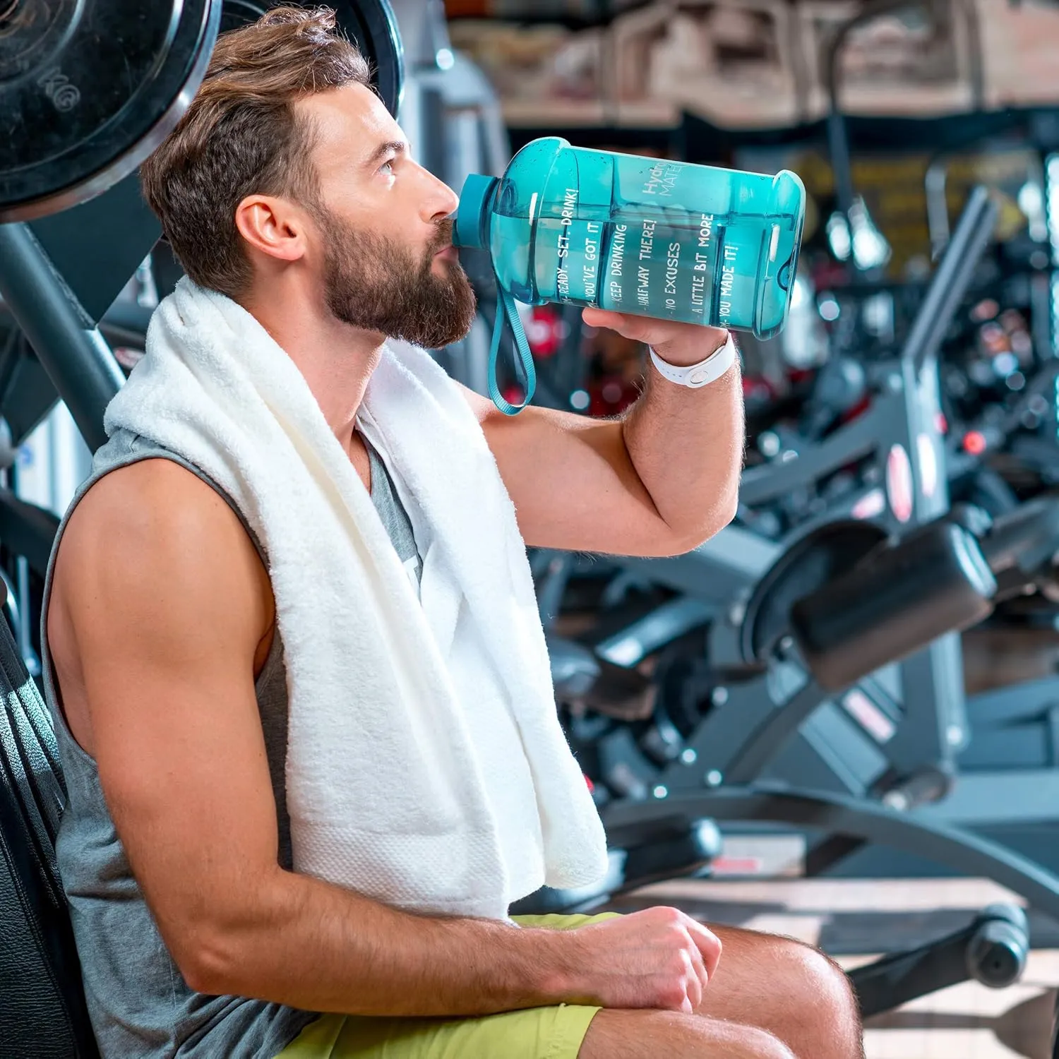 NatureWorks HydroMATE Half Gallon Water Bottle with Times to Drink BPA Free Leak Proof Reusable Jug with Handle 64 oz