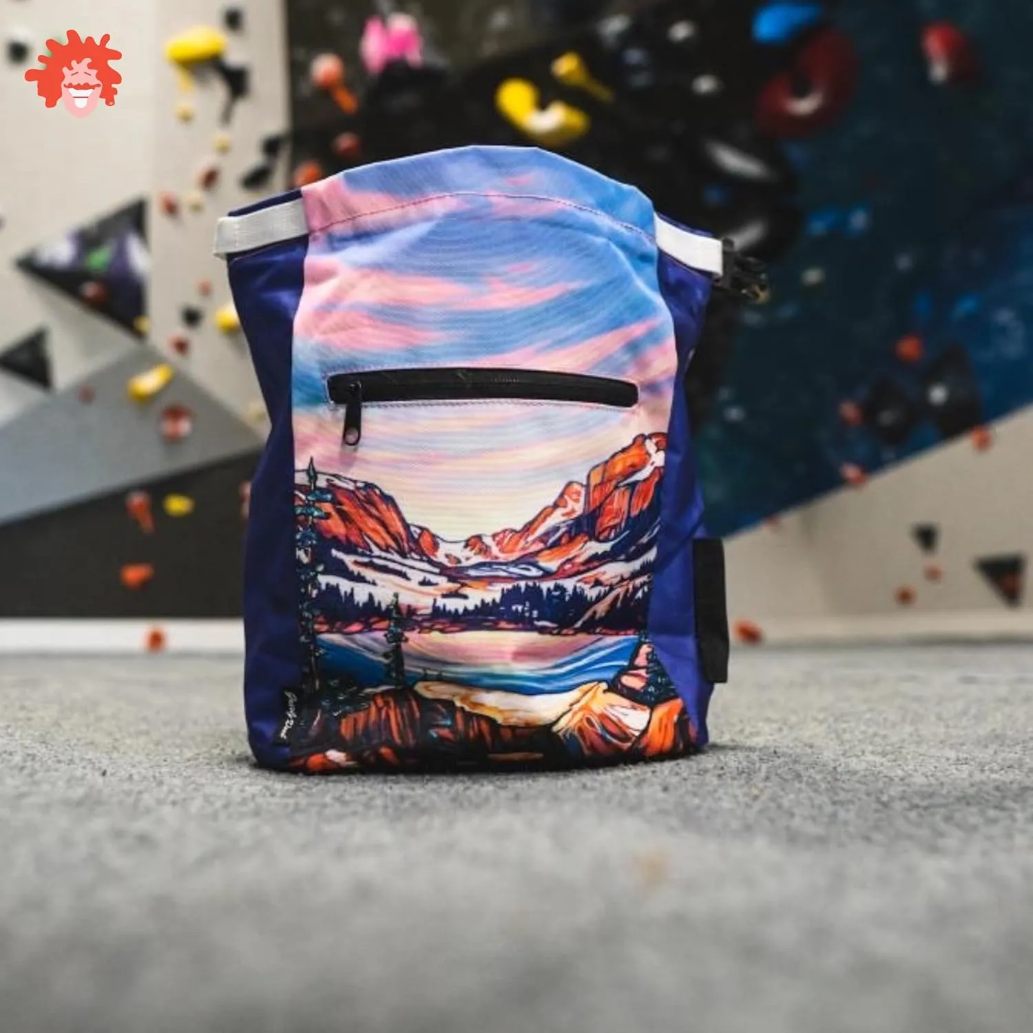 Rock Climbing Chalk Bucket | for Bouldering Gym & Outdoor Use | Durable Velcro Closure, 2 Zippered Pockets, Easy-Carry Handle