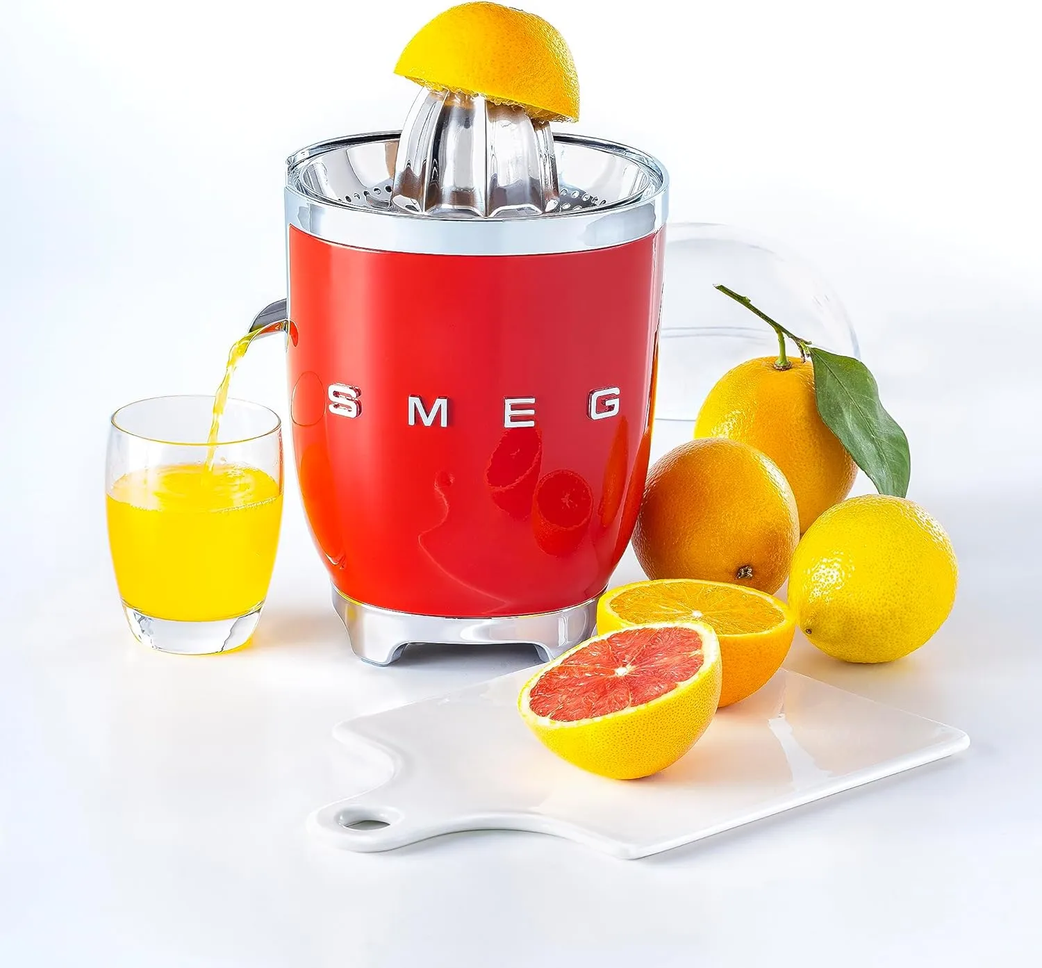 SMEG 50's Retro Style Citrus Juicer with Drip Free Spout, Automatic Activation, and Efficient Straining, Red