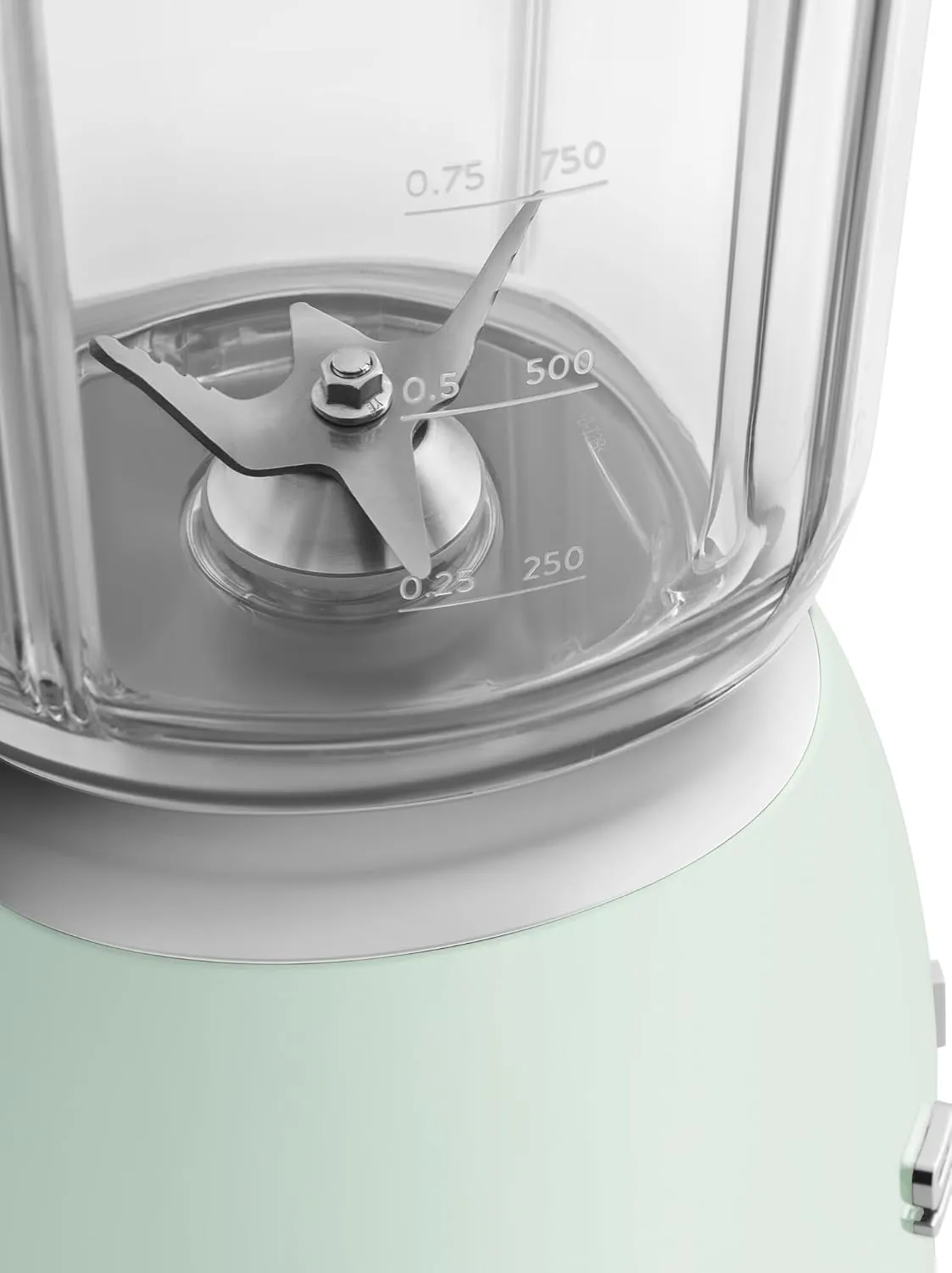 SMEG BLF03 Retro Style Blender – 600W Countertop Blender with 48 oz BPA-Free Jug, 3 Speeds   Pulse, Ice Crush & Smoothie Functions – 50s-Inspired Design-Pastel Green
