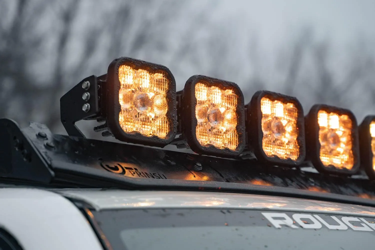 SS5 7-Pod CrossLink Lightbar Kit compatible with Prinsu/Sherpa Roof Racks, Pro White Combo