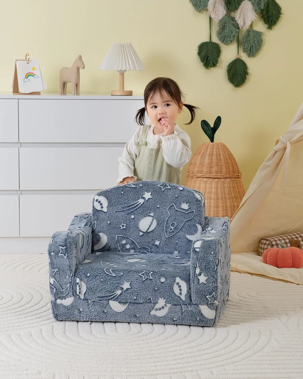 Thick Comfy Toddler Chair and Couch for Kids，2-in-1 Soft Plush Fold Out Sofa for Children，Convertible Couch to Lounger for Toddler