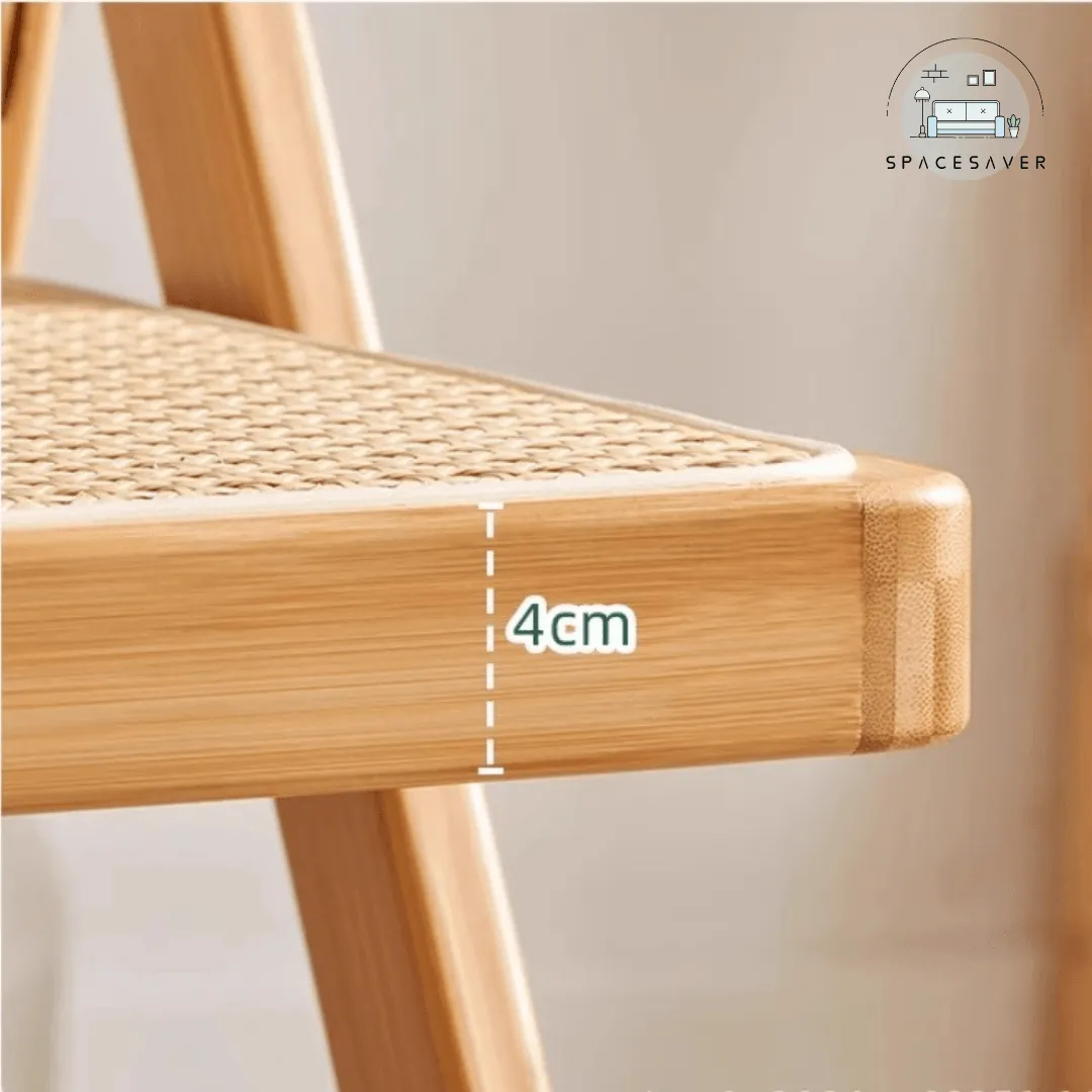 Wicker folding chair, a casual reclining chair
